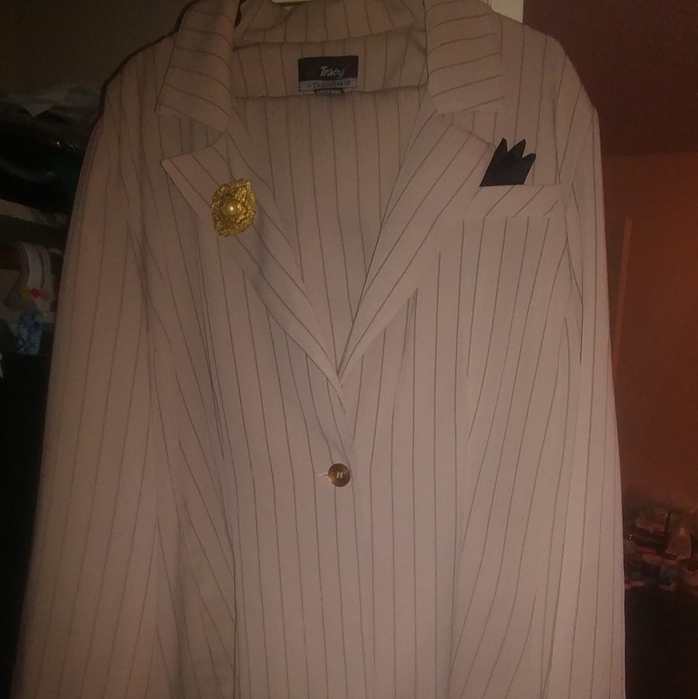 Women pant suit